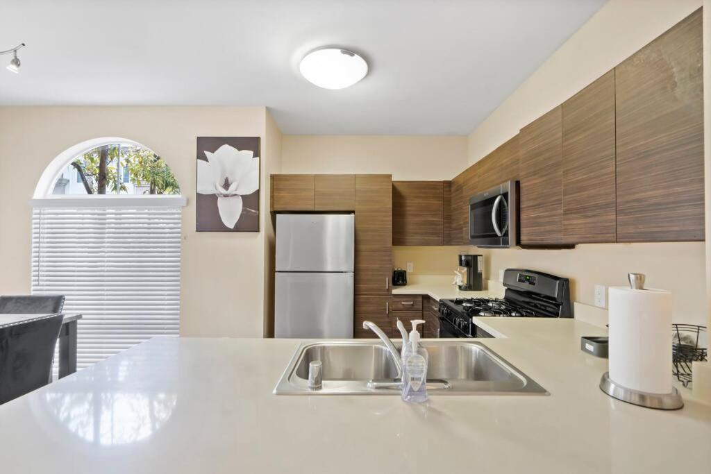 Apartmán Lovely & Coxy 2Br/2Ba! 5Min To Disney! Anaheim Exteriér fotografie